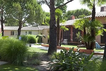 Pierre & Village Club Cannes 3*